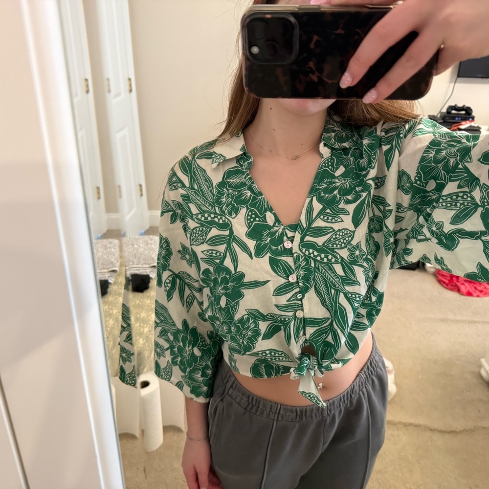 Christian Siriano Green Floral Button Down Shirt